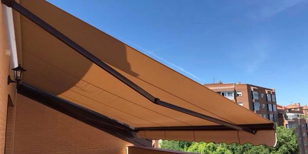 instalar un toldo nuevo