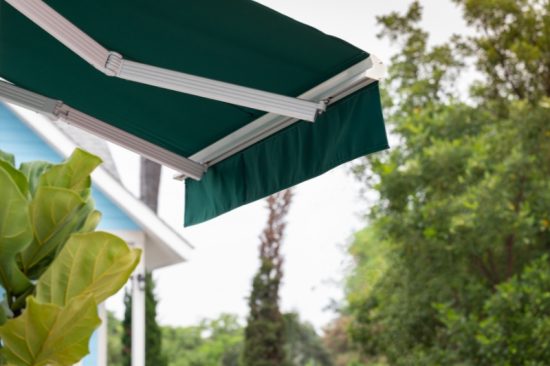 limpiar los toldos de tu casa