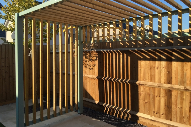 beneficios de instalar una pérgola