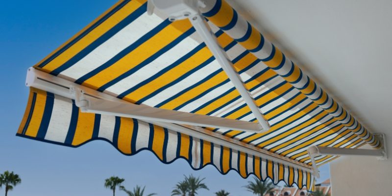 Transformar tu balcón con toldos