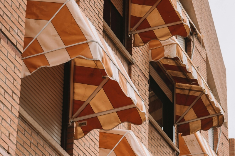 ahorrar en aire acondicionado gracias a un toldo