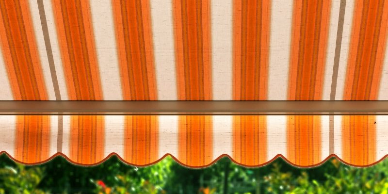 instalar un toldo en verano